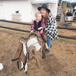 Meet your Posher, Tracy